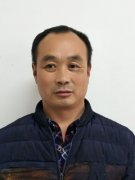 何立贤（男）保健按摩师