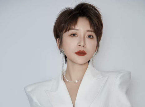 沈阳市分会会长：潘明珠